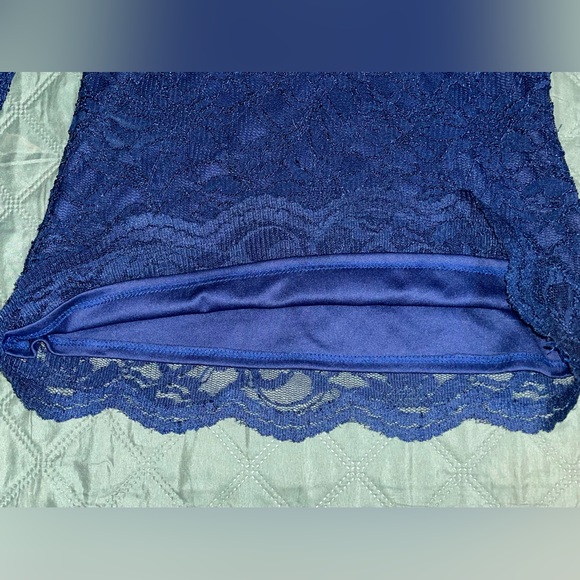BOSTON PROPER Navy Bell-Sleeve Lace Top, Size Small, LIKE NEW - Picture 7 of 8